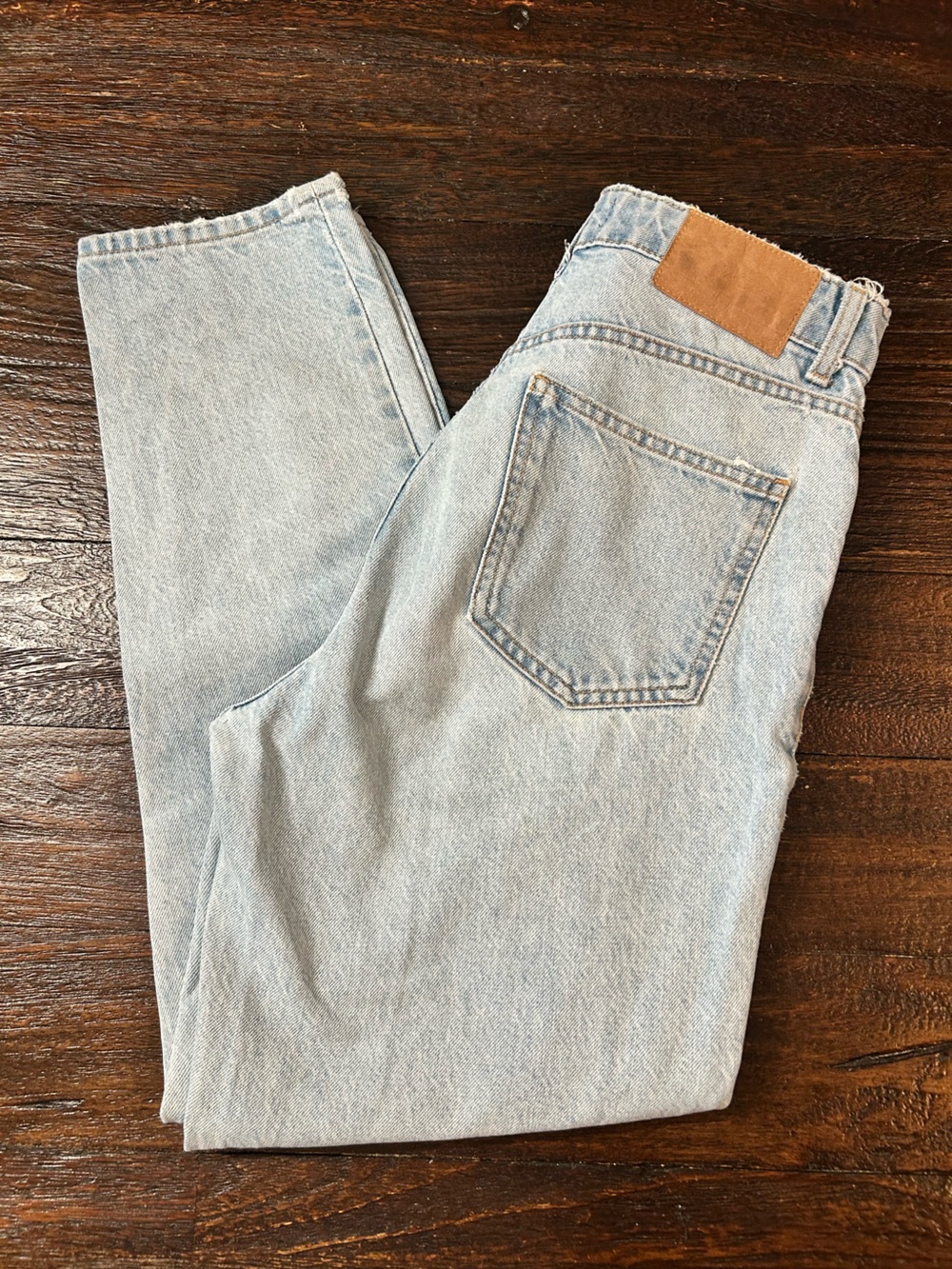 Zara Light Blue Straight Relaxed Fit Women’s Denim Jeans